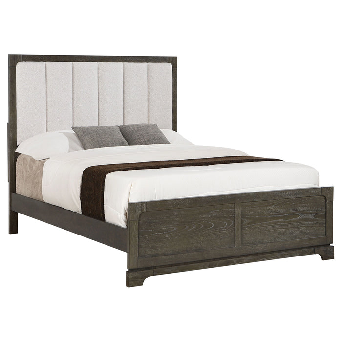 Gran Park Panel Bed