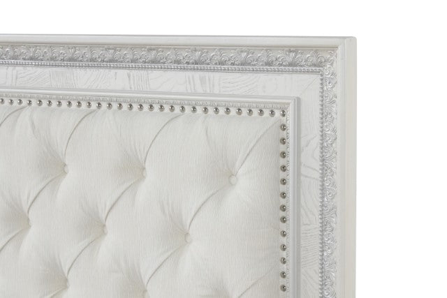 Stella Mia 4 & 5 Piece Queen Bedroom Set White